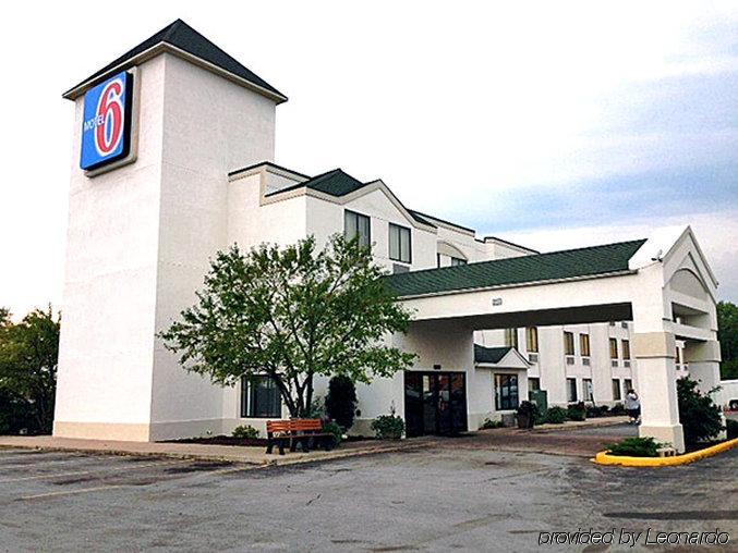 Motel 6-Harvey, Il Bagian luar foto