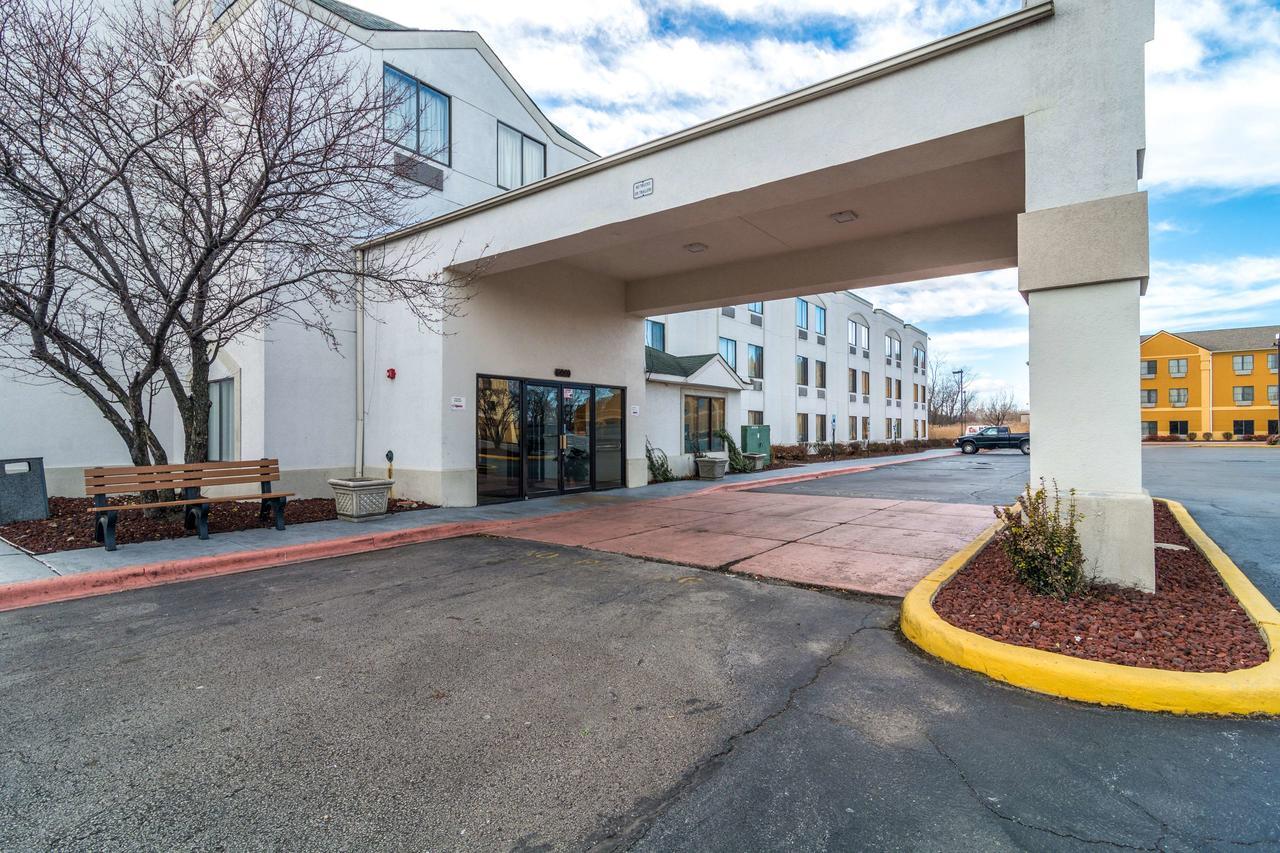 Motel 6-Harvey, Il Bagian luar foto