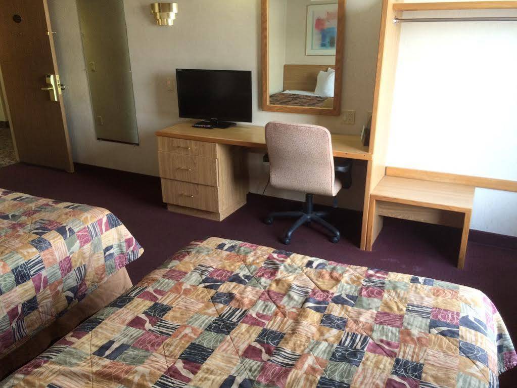 Motel 6-Harvey, Il Bagian luar foto
