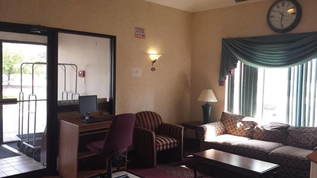 Motel 6-Harvey, Il Bagian luar foto